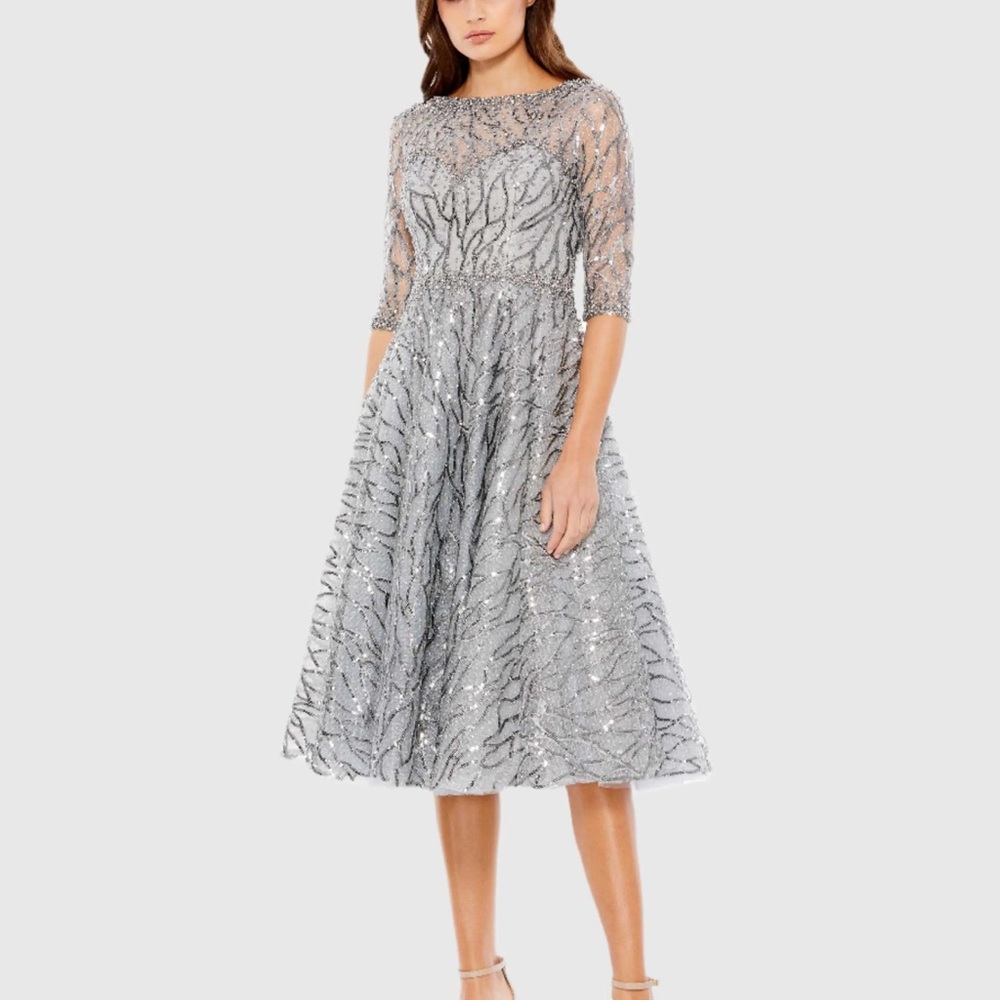 Mac Duggal Platinum Silver Sequin Midi Dress Size 8 NWT